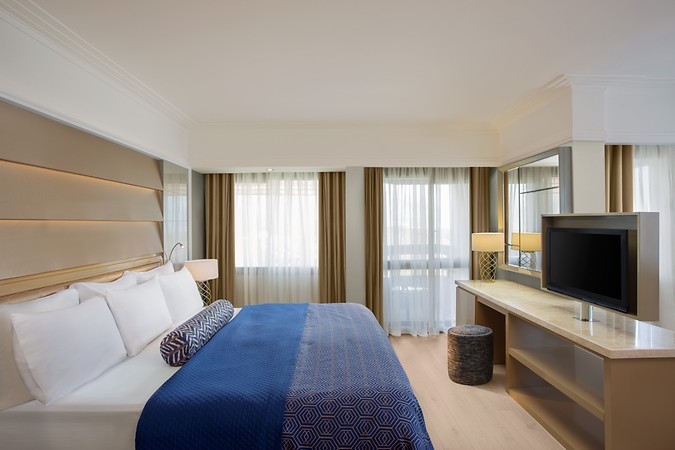 Junior Suite Kara Manzaralı